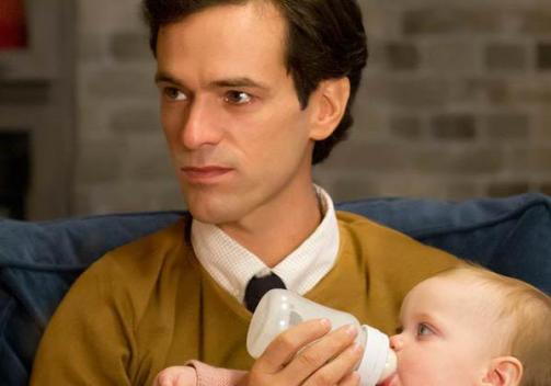 Exclu-Romain-Duris-dans-la-bande-annonce-d-Une-nouvelle-amie-de-Francois-Ozon