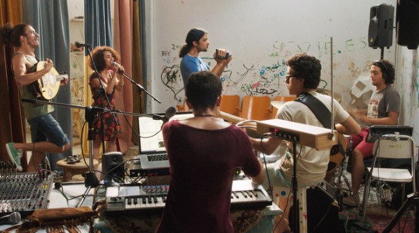 A PEINE J OUVRE LES YEUX PHOTO3