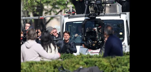 Tom-Cruise-tourne-Mission-Impossible-6-a-Paris_exact1900x908_l