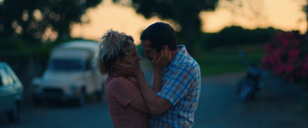 5355189.jpg-r_1920_1080-f_jpg-q_x-xxyxx