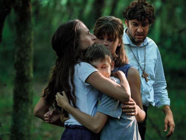 5325689.jpg-r_1920_1080-f_jpg-q_x-xxyxx