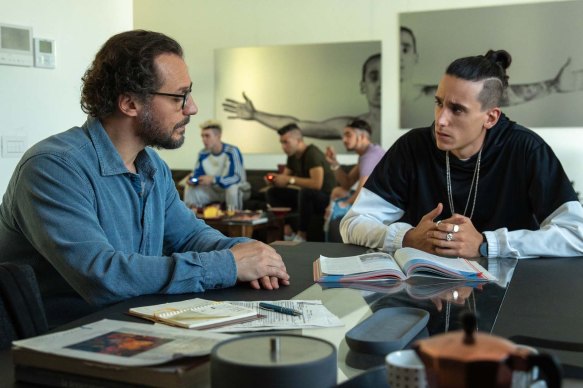 0387014.jpg-r_1920_1080-f_jpg-q_x-xxyxx